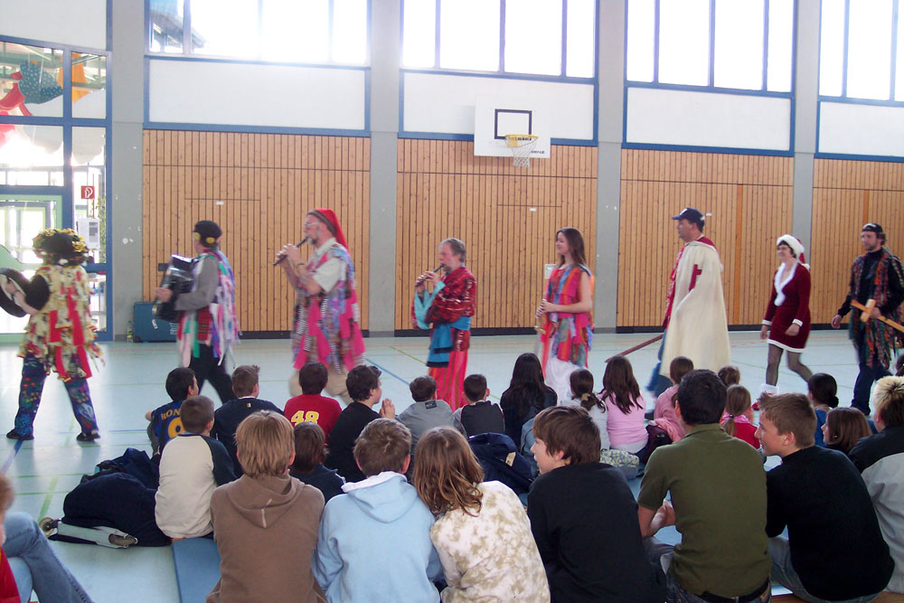 HITEApril2005-010